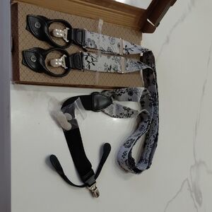 Trafalgar Black and White Floral Bag Strap